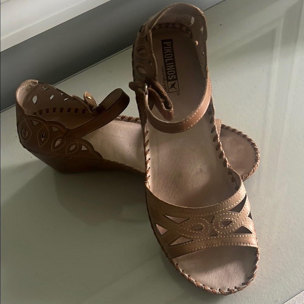 PIKOLINOS Women's Brown Wedge Sandals